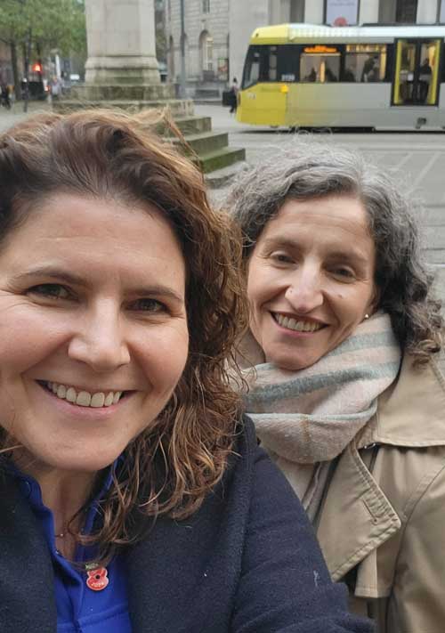 Abby & Jess Mangold in Manchester